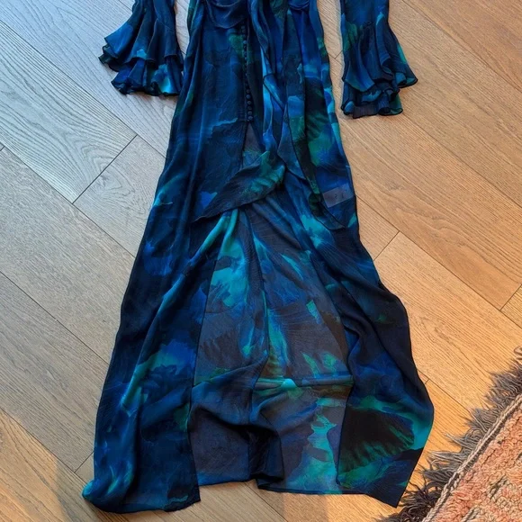 Rat & Boa Fiorella Deep V-Neck Long Sleeve Dress - Picture 7 of 10